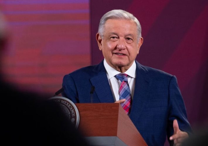 AMLO felicita a nuevo presidente de Ecuador
