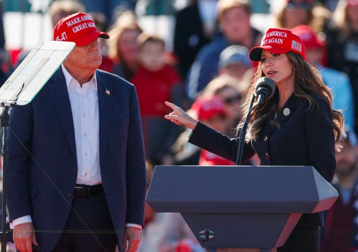 kristi noem y trump antiinmigrantes