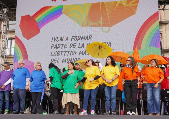 clara brugada bandera lgbt