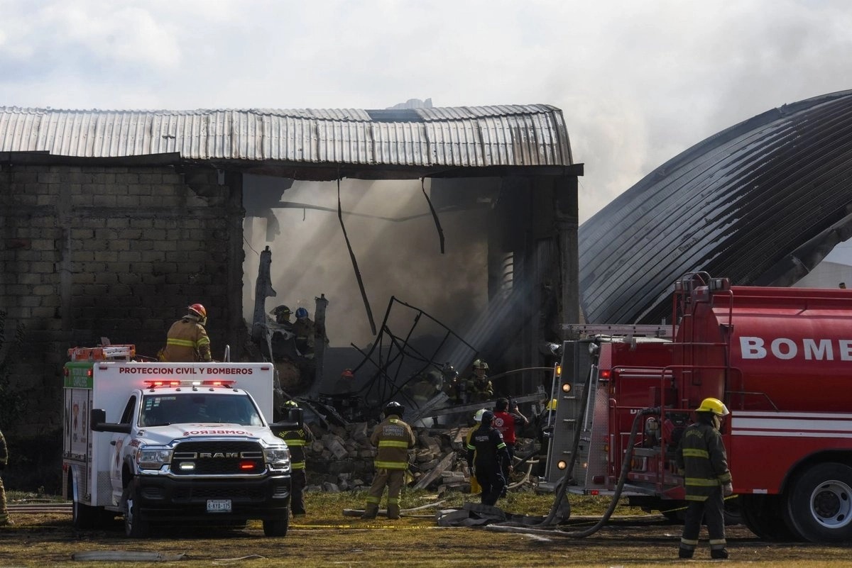 Caída de jet privado en el Estado de México moviliza a los servicios de emergencia