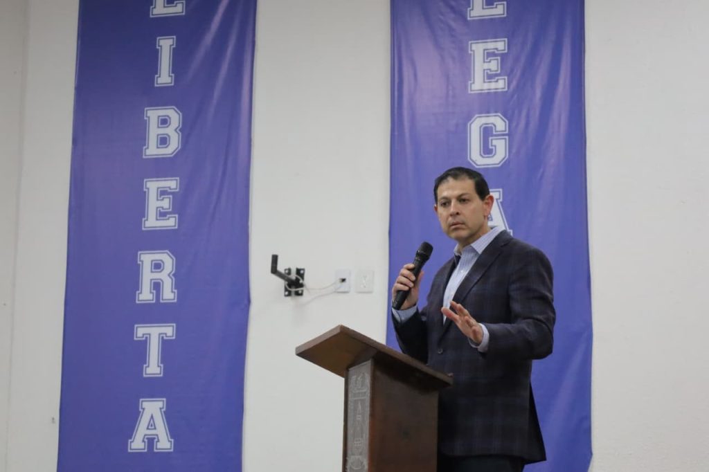 Jesús Pimentel en su Segundo Informe.