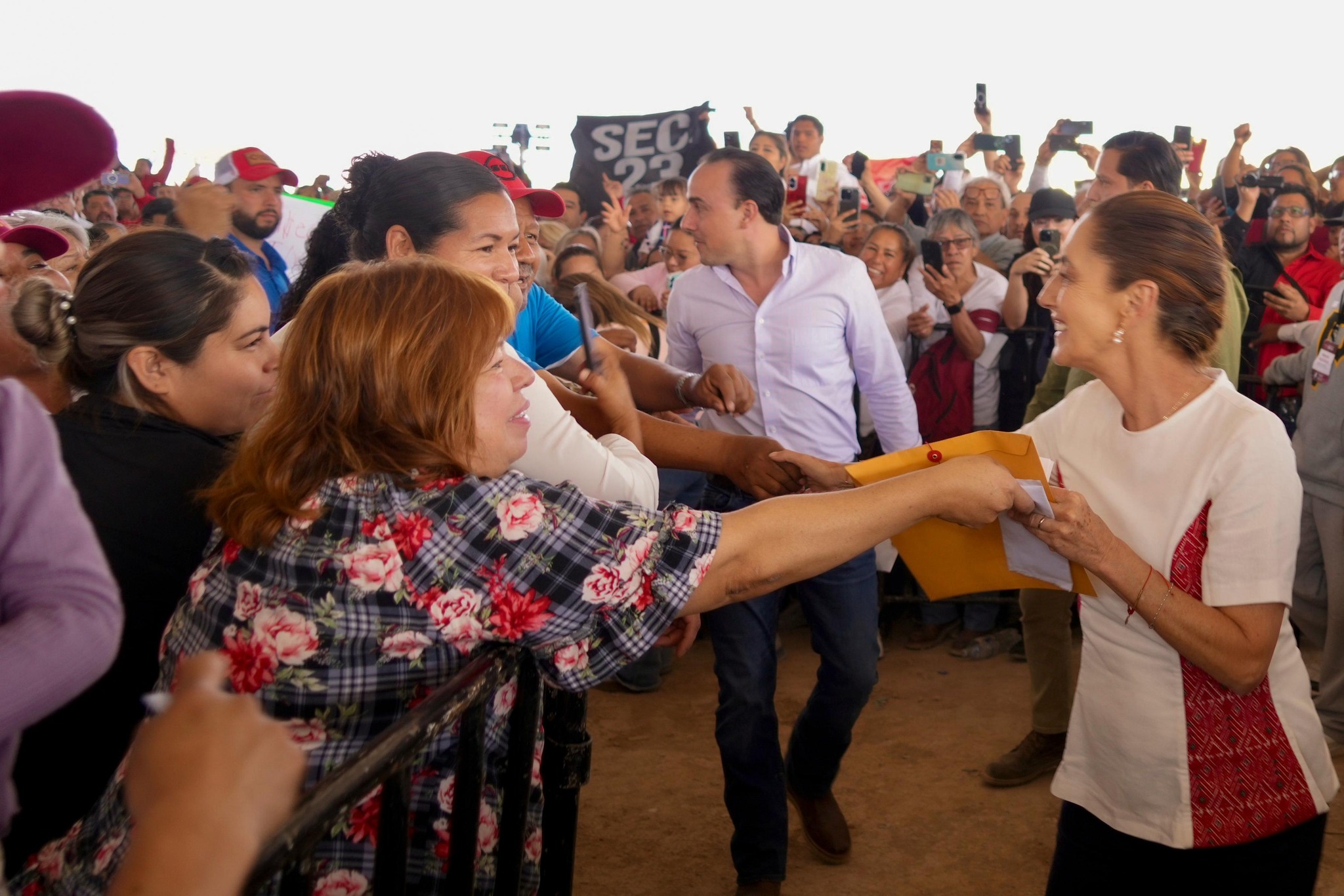 Apoyos al campo en Coahuila: Claudia Sheinbaum anuncia colaboración con Manolo Jiménez.