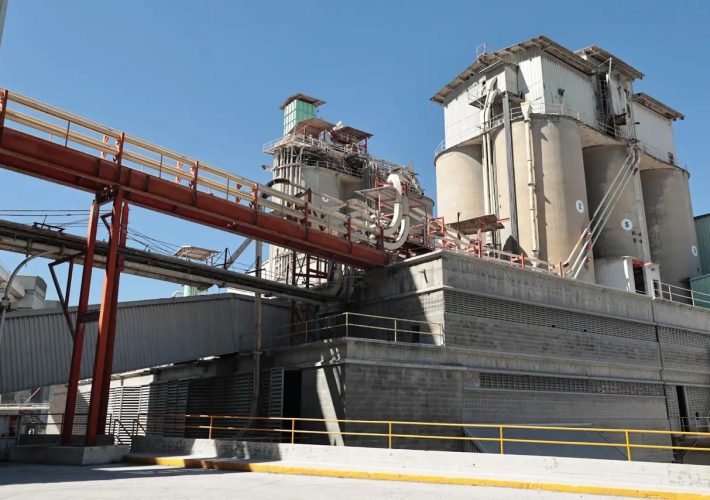 Balacera en Tula: reportan ataque a planta cementera de Cruz Azul.