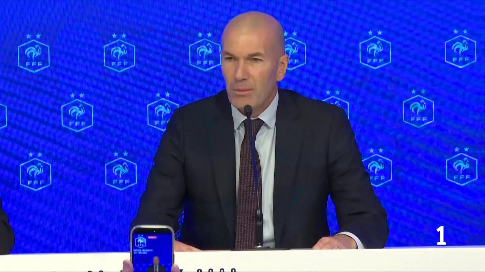 Zidane inicia una nueva etapa al frente de Francia