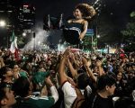 La secretaria de Salud de la Ciudad de México, Nadine Gasman, llamó a la población a evitar la práctica conocida como "Quiero volar"