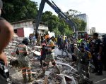 Los equipos de rescate localizaron con vida a Hernán Gil, un hombre que permaneció atrapado durante más de ocho días bajo los escombros de un edificio colapsado.