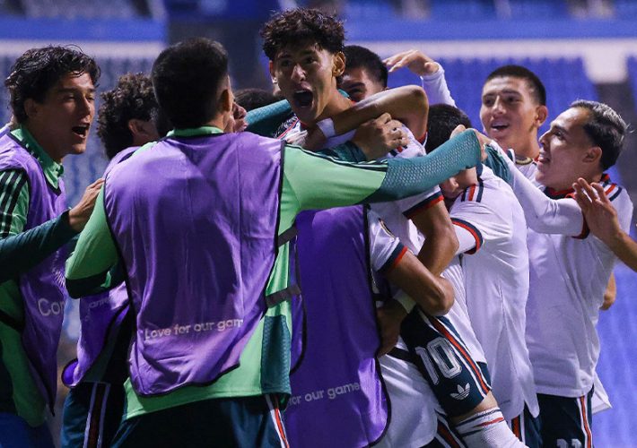 México vence a Guatemala y cierra invicto la fase de grupos