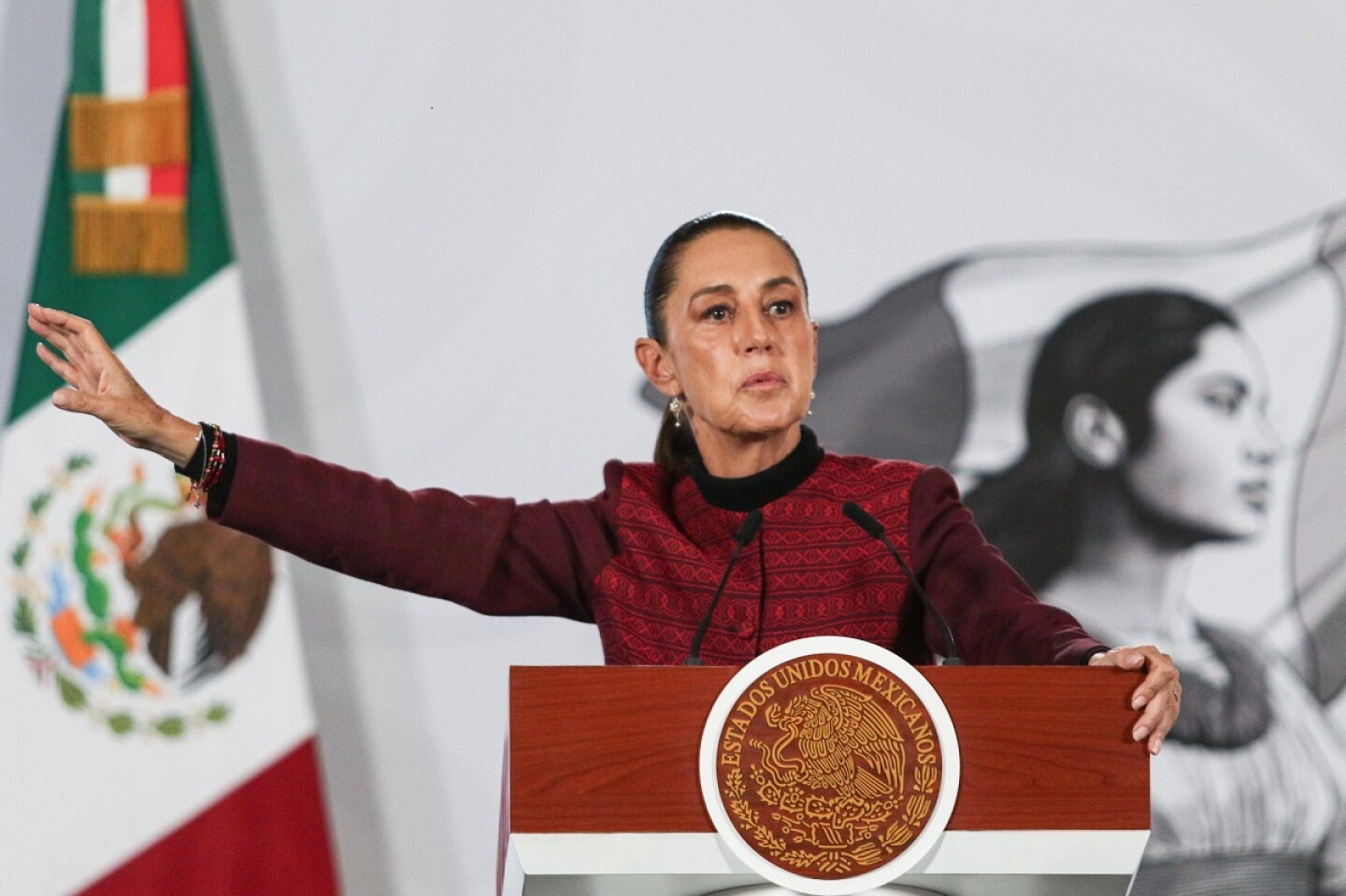 La presidenta Claudia Sheinbaum volvió a solicitar información sobre la presunta participación del FBI en la captura de Ismael "El Mayo" Zambada