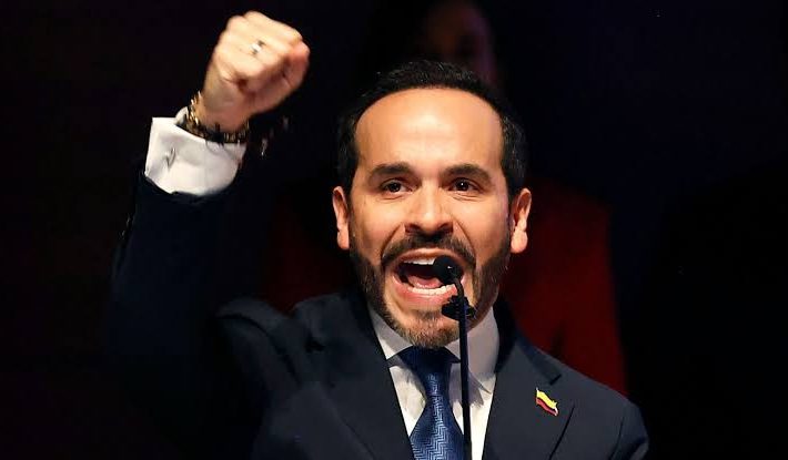 El presidente electo de Colombia, Abelardo De la Espriella, anunció que, tras asumir el cargo el próximo 7 de agosto, ordenará el cierre de 15 consulados y 14 embajadas