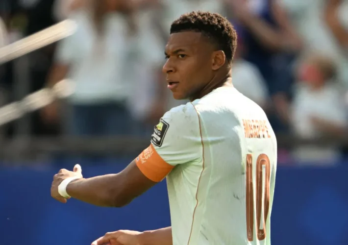 Mbappé brilla y Francia elimina a Marruecos