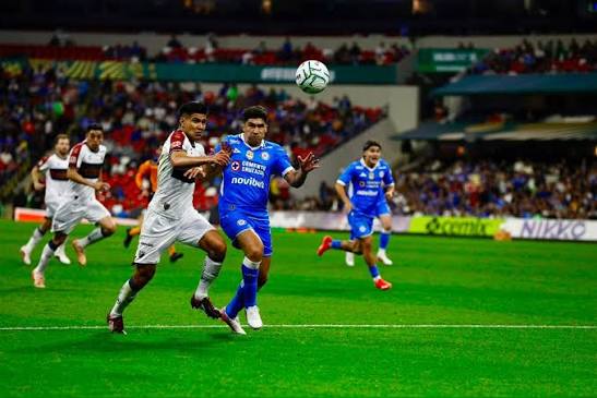 Cruz Azul cae ante Atlante y pierde el invicto en Liga MX