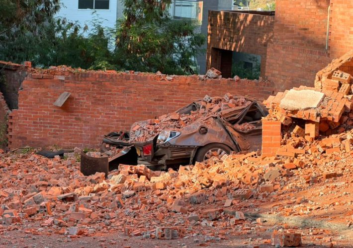 El sismo de magnitud 7.4 que sacudió Colombia este lunes 10 de agosto provocó temor entre millones de personas, particularmente por la intensidad del movimiento y por la sensación de que el temblor se prolongó durante varios minutos.